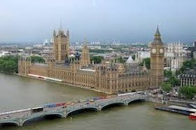 Представители подъемно-грузовой индустрии собралась во Вестминстерском Дворце в Лондоне